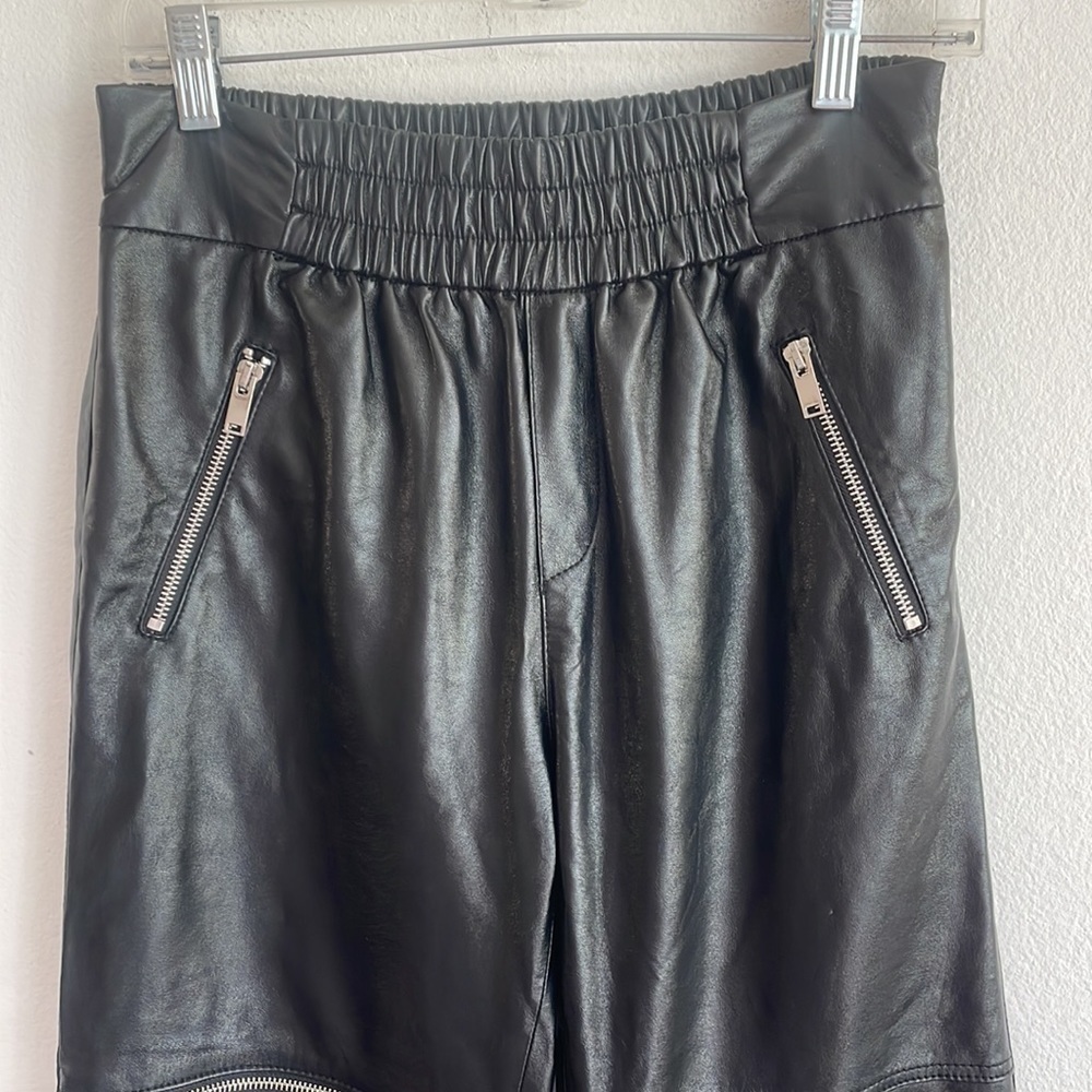 ZARA CROPPED FAUX LEATHER ZIPPER PANTS - Picture 3 of 7